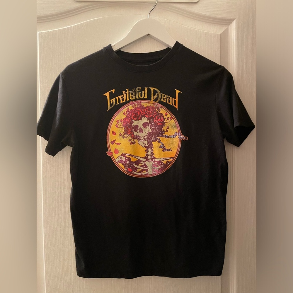 Grateful Dead Black and Yellow Skull Graphic Tee Youth large 10/12